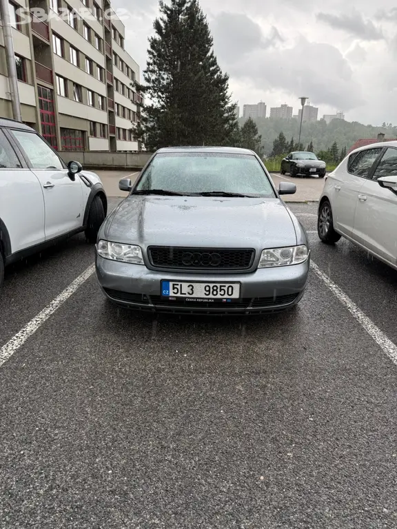 Audi a4 b5 1.6 74kw 1997 - fotka 4