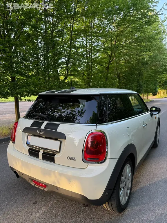 MINI Cooper One 1.2, 55 kW, 2016 - fotka 5