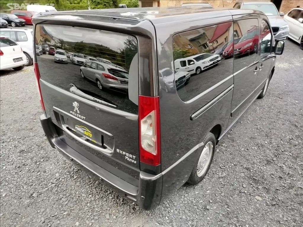 Peugeot Expert, 2,0 HDi 120 kW,1.MAJITEL,8 MÍS - fotka 5