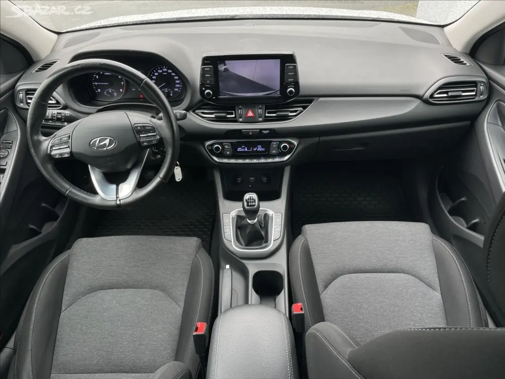 Hyundai i30, 1,0 T-GDI Combi Smart PDC - fotka 6