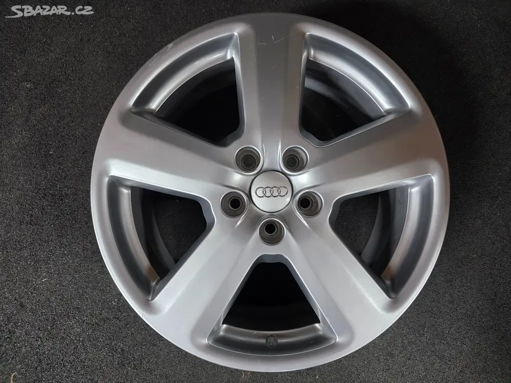 Audi A3 Alu kolo 18 8P0601025S 1 Ks