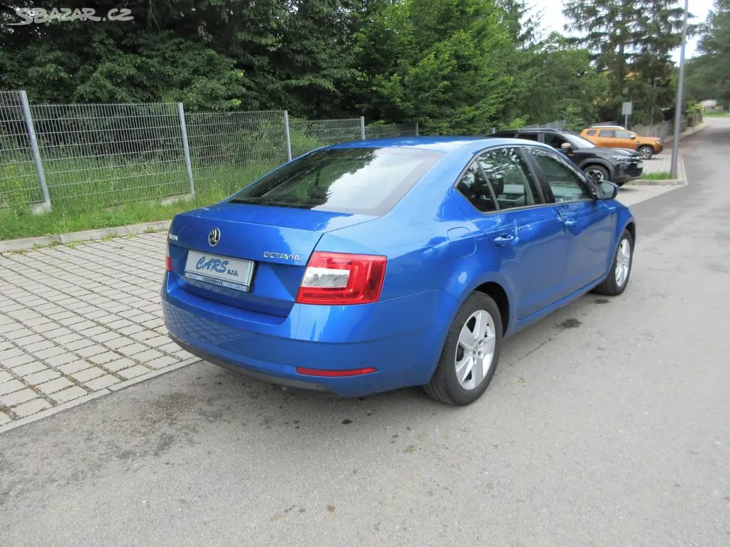 Škoda Octavia 1.6TDi 85 Kw,Dualklima,Poškozený bok - fotka 4