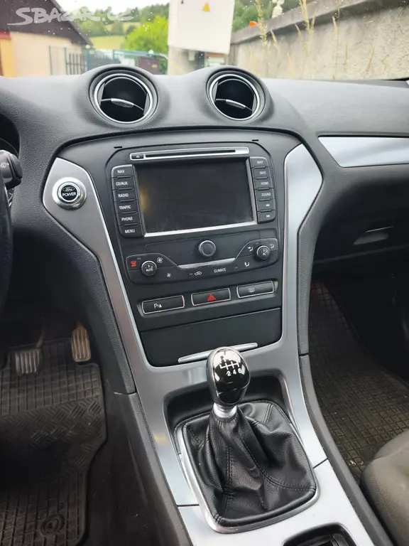 Ford Mondeo Titanium - fotka 6
