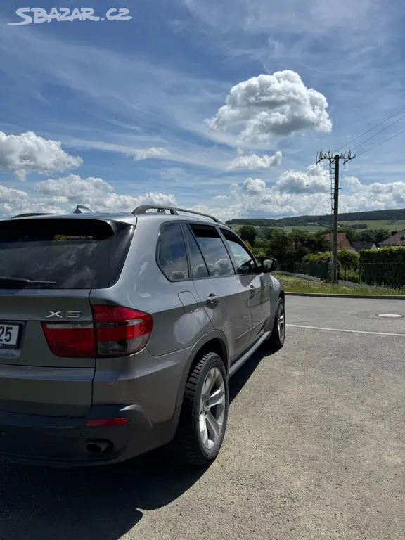 BMW X5 E70 - fotka 3