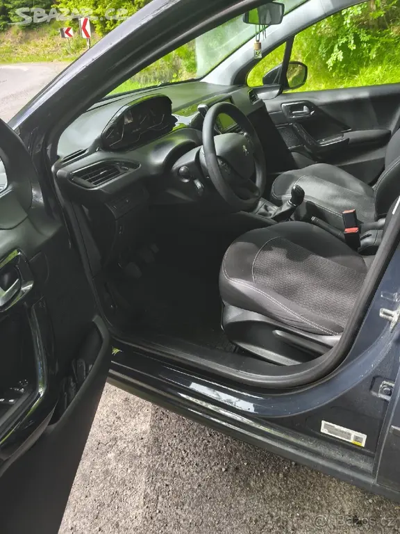 Peugeot 208 1,5 HDi - 75Kw r.v. 2019 odpočet DPH - fotka 6
