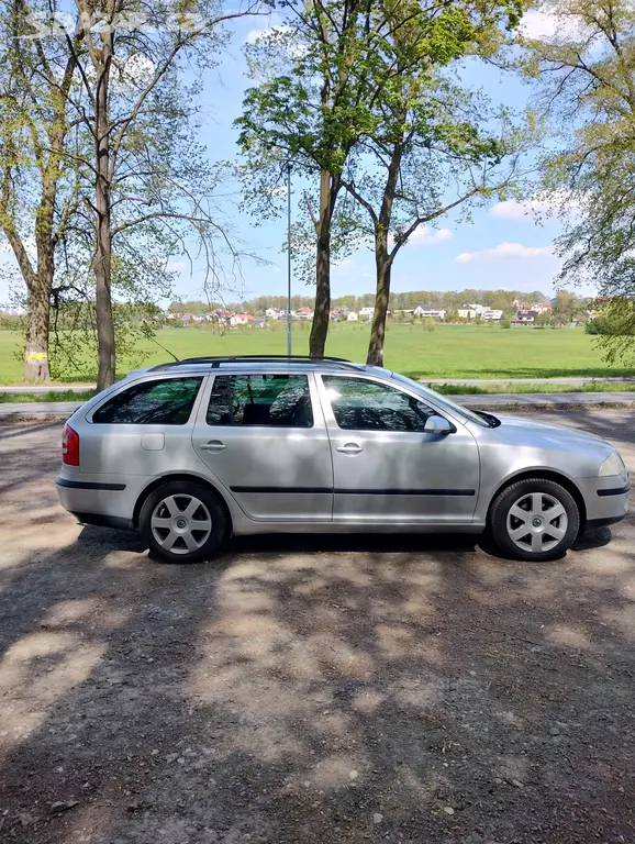 Škoda Oktavia kombi 2.0 TDi 103 kW r.v. 2008 - fotka 6