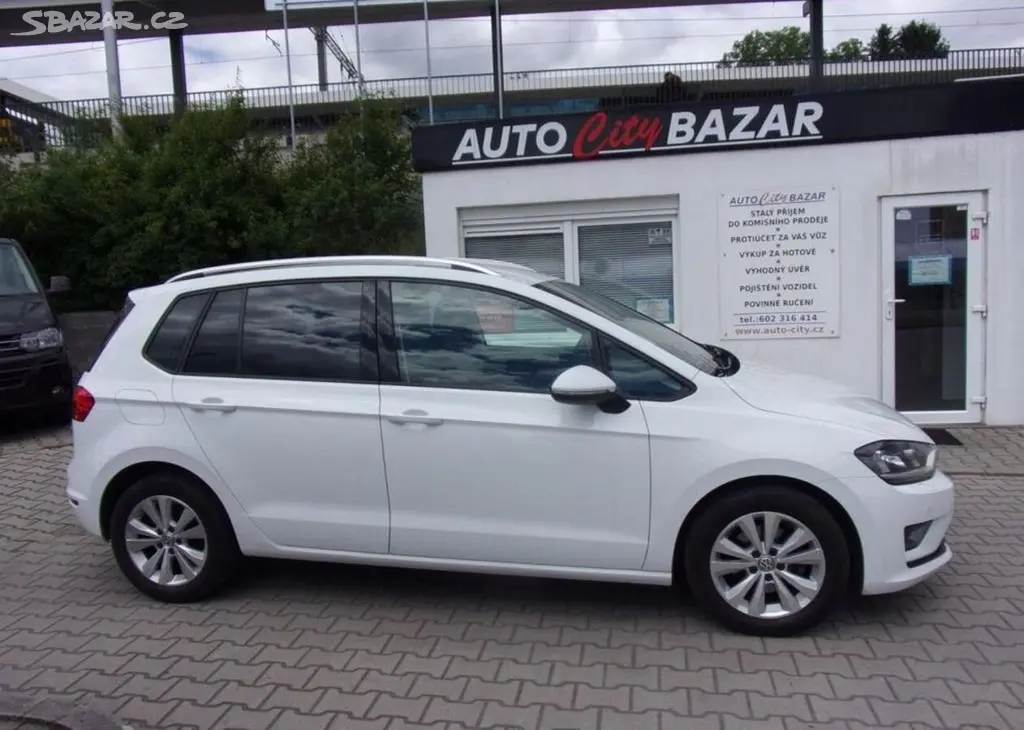 Volkswagen Golf Sportsvan 1,6TDi Comfort,ČR nafta - fotka 2