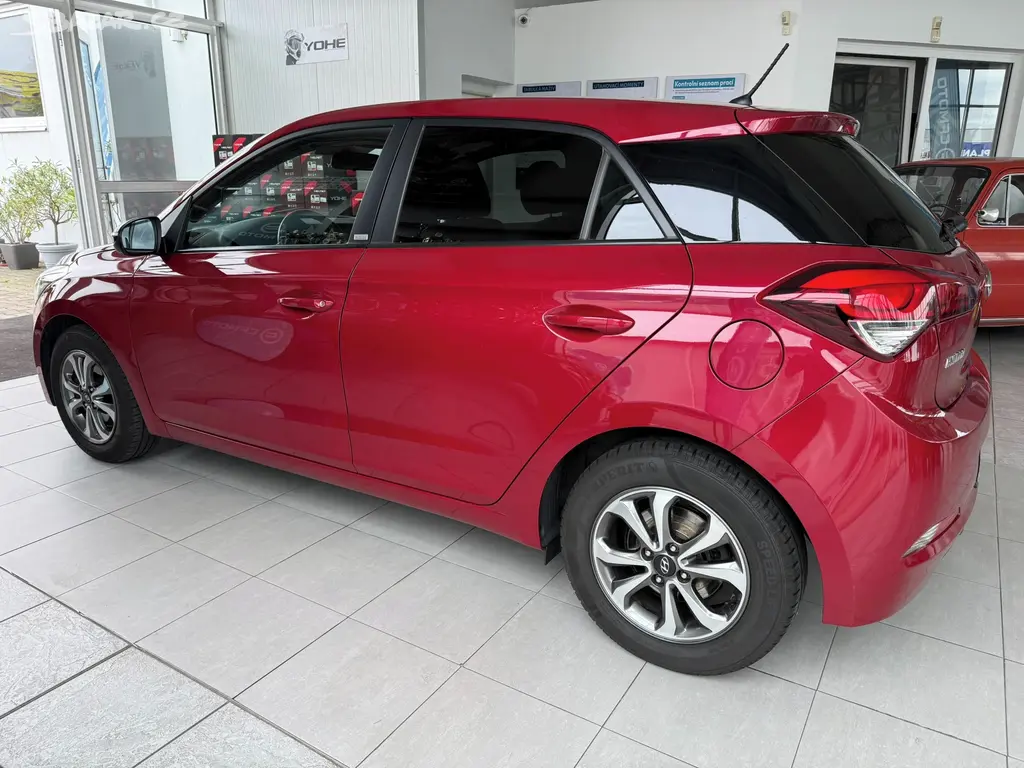 Hyundai i20, 1.0 T-GDI 74 kW 1. majitel - fotka 4