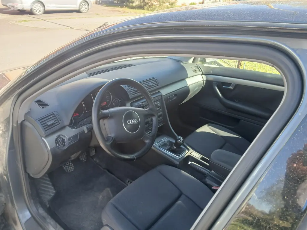 Audi A4 sedan 1.9Tdi, 96kW, Nová Česká STK - fotka 5