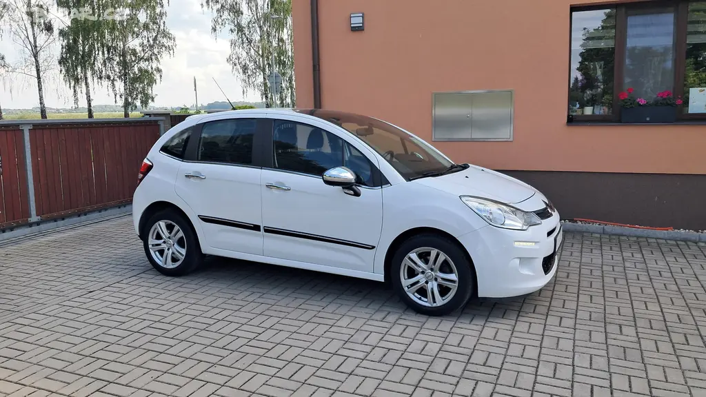 Citroën C3, 1.2i / najeto 58 000 km - fotka 4