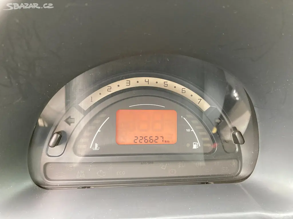 Citroën C3 1.4 HDi 16V (2004) - fotka 6