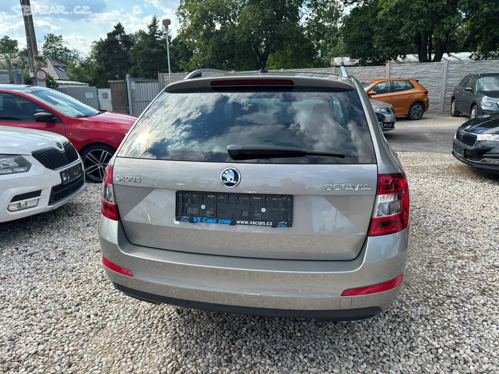 Škoda Octavia 1.4 tsi 110kw r.v.2015, Serviska - fotka 6
