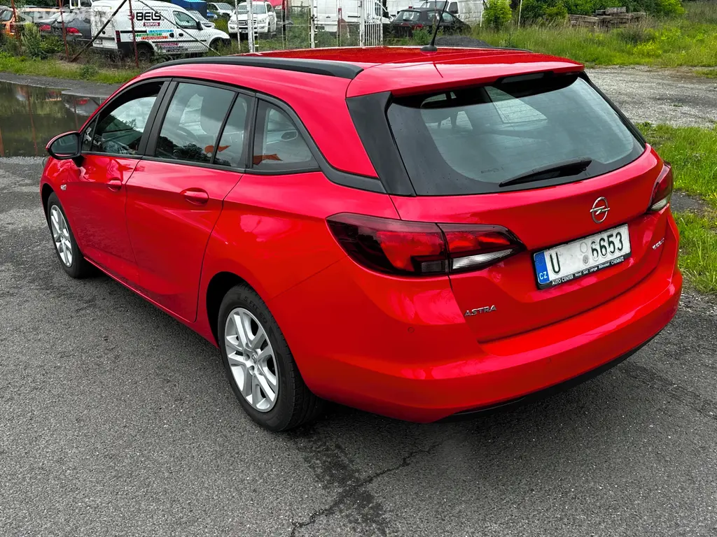 Opel Astra sports tourer+ 1.0i 77kw, r.2017, stk - fotka 4