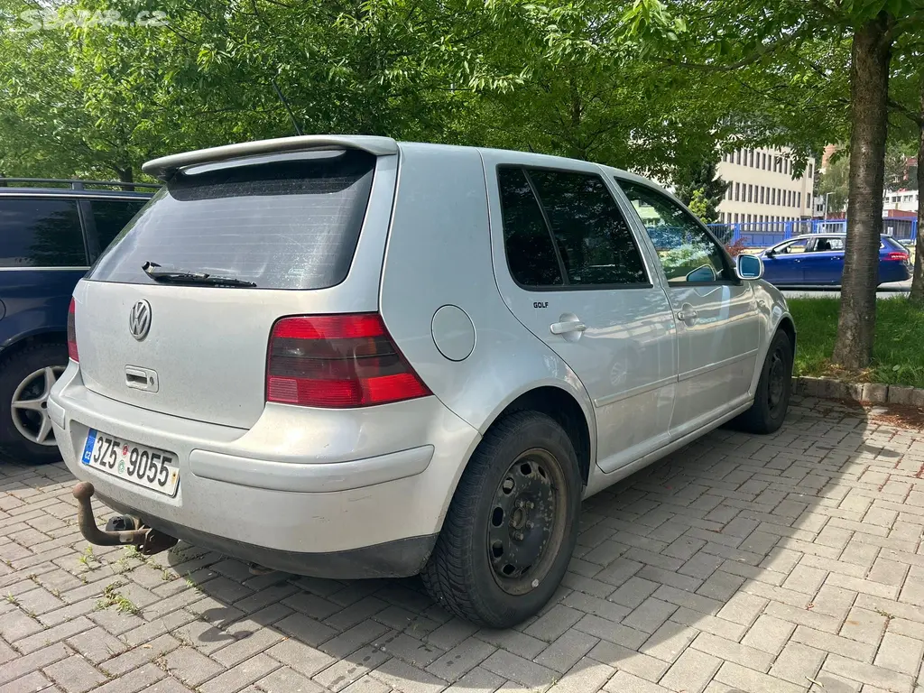 6 rychlosti,NOVE PNEU,Volkswagen golf 1.9 tdi 66kw - fotka 4