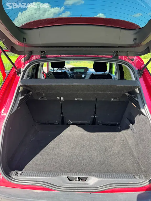 Citroën C4 Picasso - fotka 5