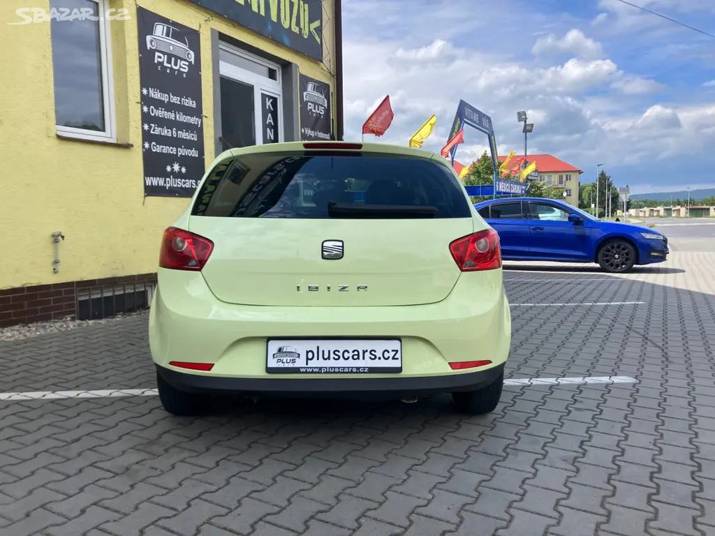 Seat Ibiza 1,6MPi (77kW)*NÍZKÝ NÁJEZD KM* - fotka 4
