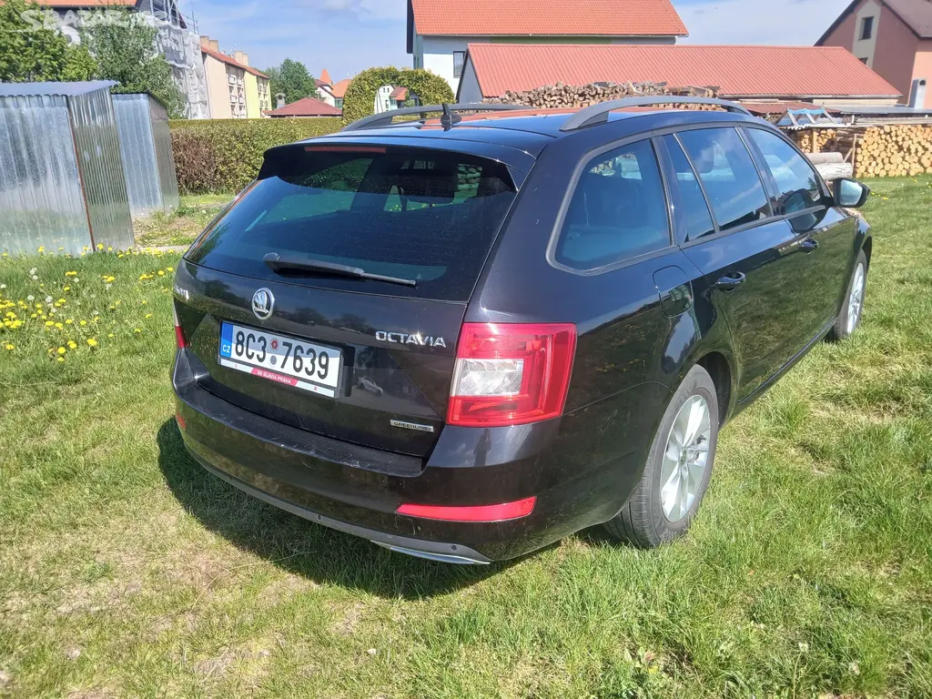 Škoda Octavia combi 1.6 TDi - fotka 5
