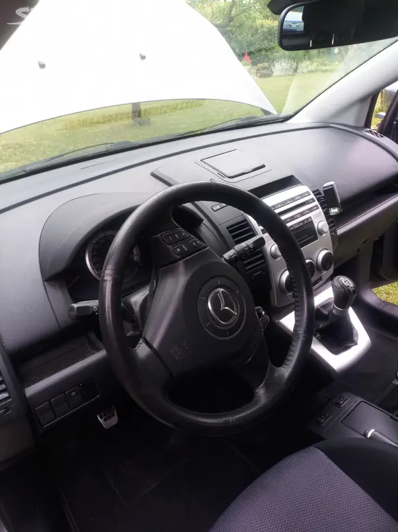 Mazda 5 - fotka 6