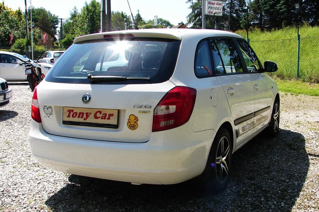 Škoda Fabia 1.6 TDi 75PS kom. + KOLA, KLIMA,STK,ČR - fotka 5