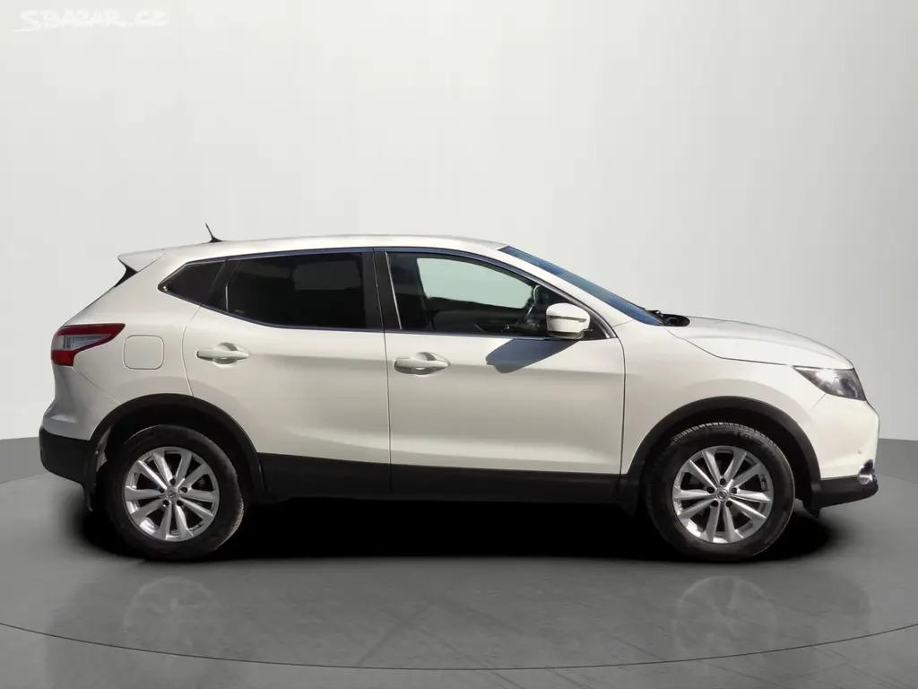 Nissan Qashqai, 1.6dCi 4WD Tažné Kamera ČR - fotka 5