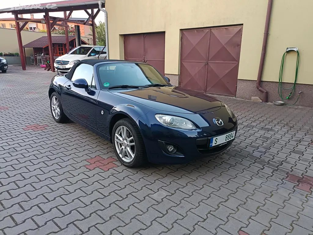 Mx-5 1.8i 93 kW Miata kabriolet Roadster - fotka 2