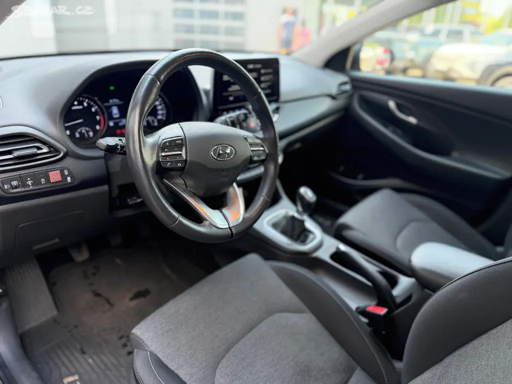 Hyundai i30, 1.5 81kW Smart navigace TZ - fotka 5