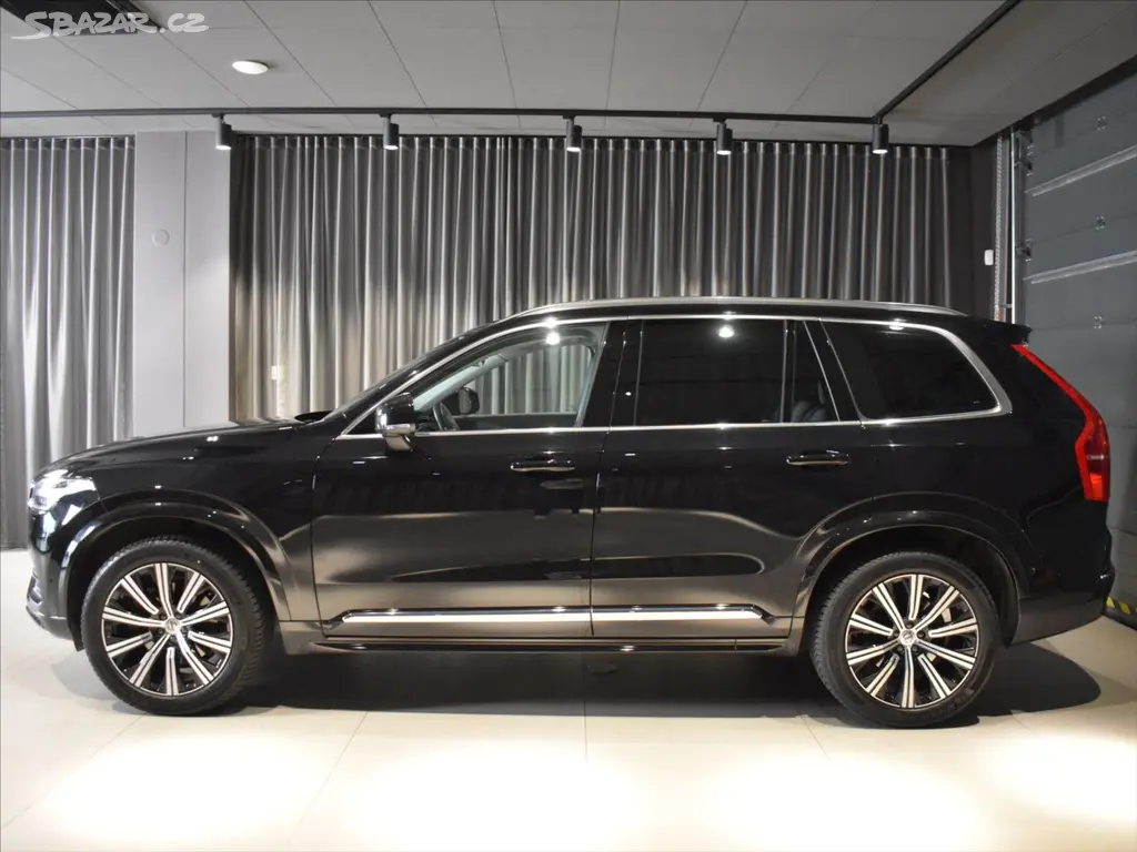 Volvo XC90, 2,0 B5 AWD PLUS - fotka 2