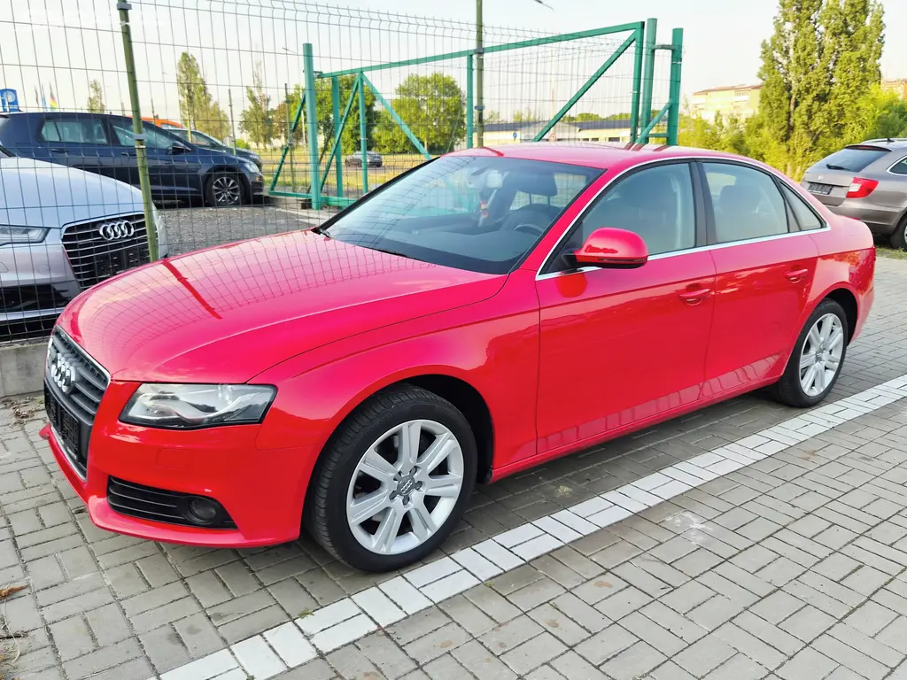 Audi A4, 2.0 i - 140000 KM - fotka 2