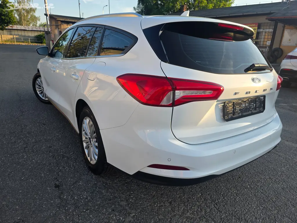 Ford Focus combi 1.5 TDCi Cool&Connect 120PS- DPh - fotka 2