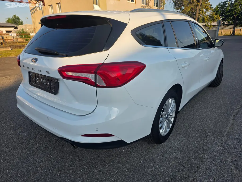 Ford Focus combi 1.5 TDCi Cool&Connect 120PS- DPh - fotka 5