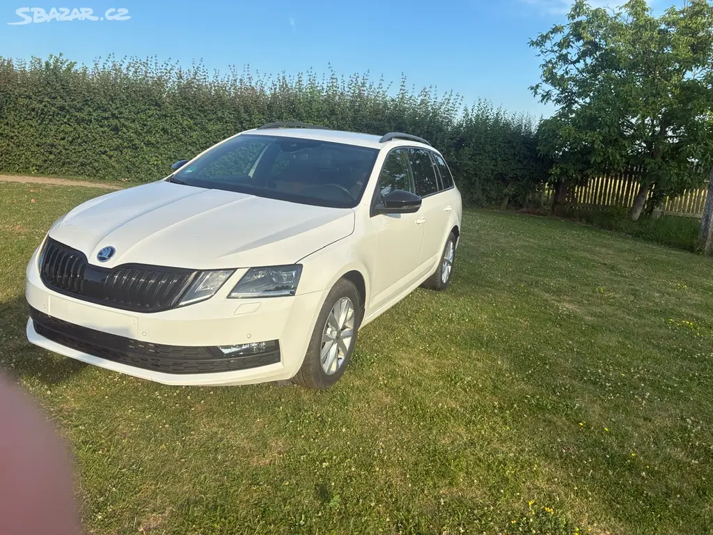 Škoda Octavia, 2,0 - fotka 2
