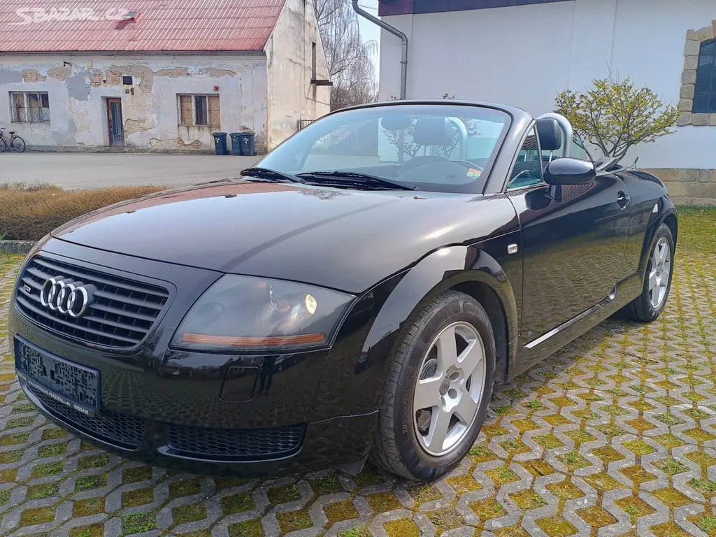 Audi TT 8n cabrio / QUATTRO / 132 KW / 6 RYCHLOSTÍ - fotka 2