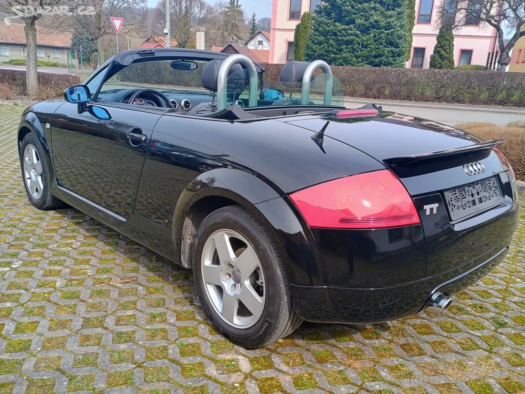 Audi TT 8n cabrio / QUATTRO / 132 KW / 6 RYCHLOSTÍ - fotka 5