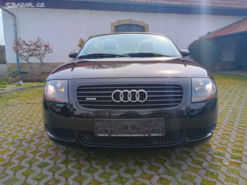 Audi TT 8n cabrio / QUATTRO / 132 KW / 6 RYCHLOSTÍ