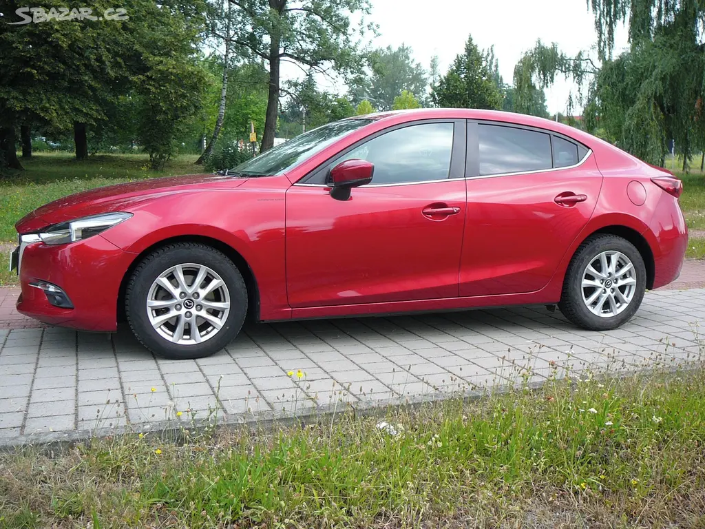 Mazda 3, 20i 88kW ČR 1MAJ 28000KM!!! - fotka 3