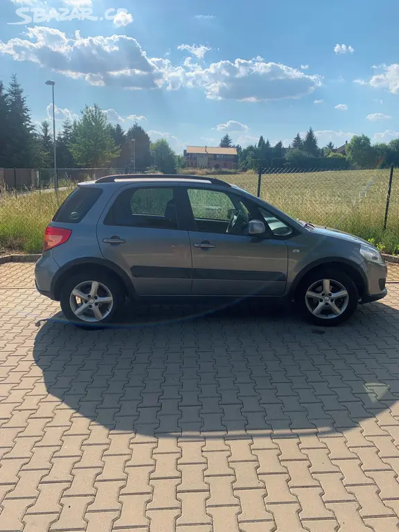 Suzuki SX4 1.6 VVT 4x4 - fotka 2