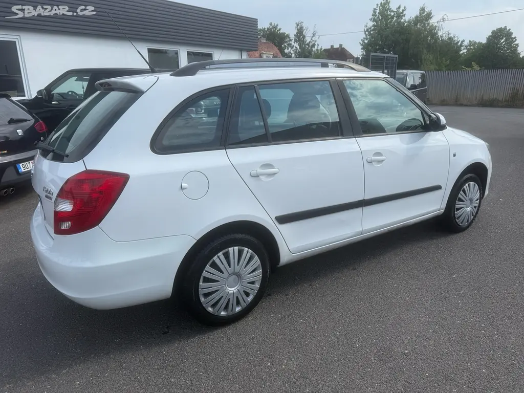 Škoda Fabia 2 kombi 1.2i 51 KW, 2010, NOVÉ ROZVODY - fotka 5
