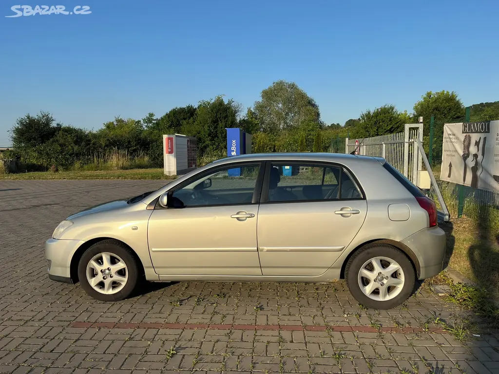 Toyota Corolla, 2006, 2.0 D-4D 85 kW - fotka 6