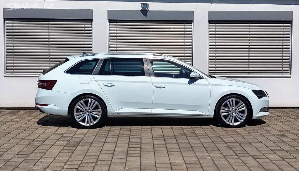 Škoda Superb, 2.0, 110 kW, automat - fotka 4