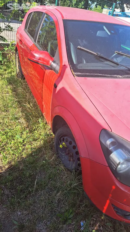 Opel Astra 1.8 - fotka 4