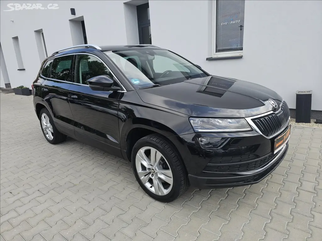Škoda Karoq, 1,5 TSi 110 KW DSG STYLE+ KŮŽE - fotka 4