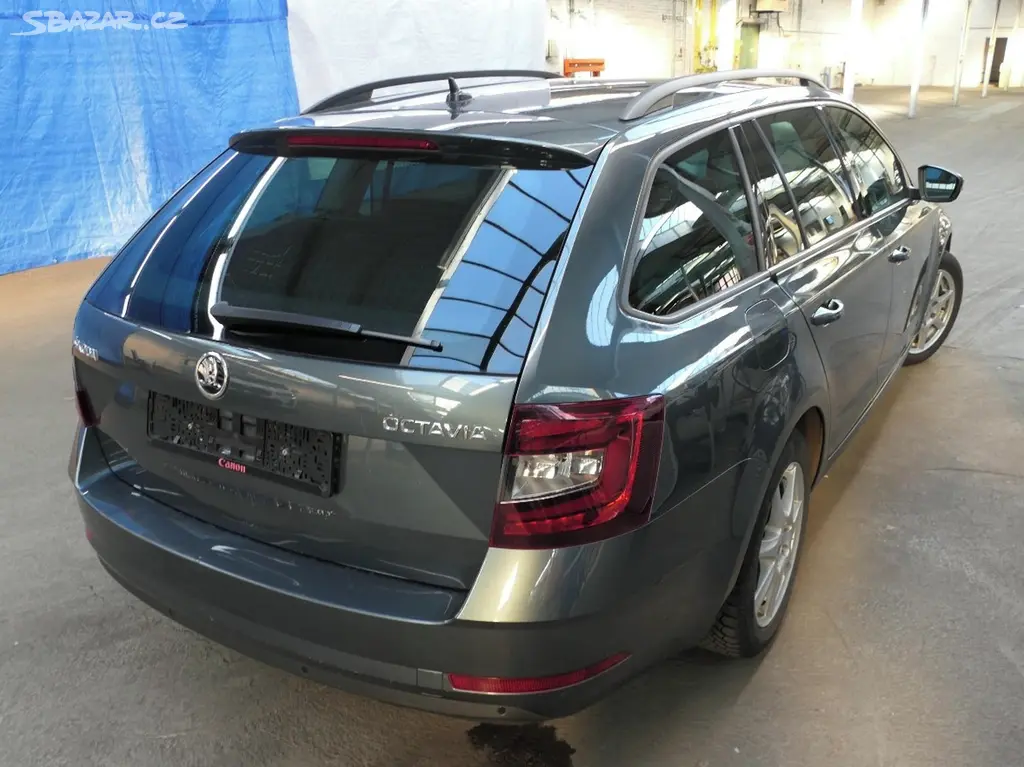 Škoda Octavia, 2.0 TDi (110 kW), plný servis - fotka 4