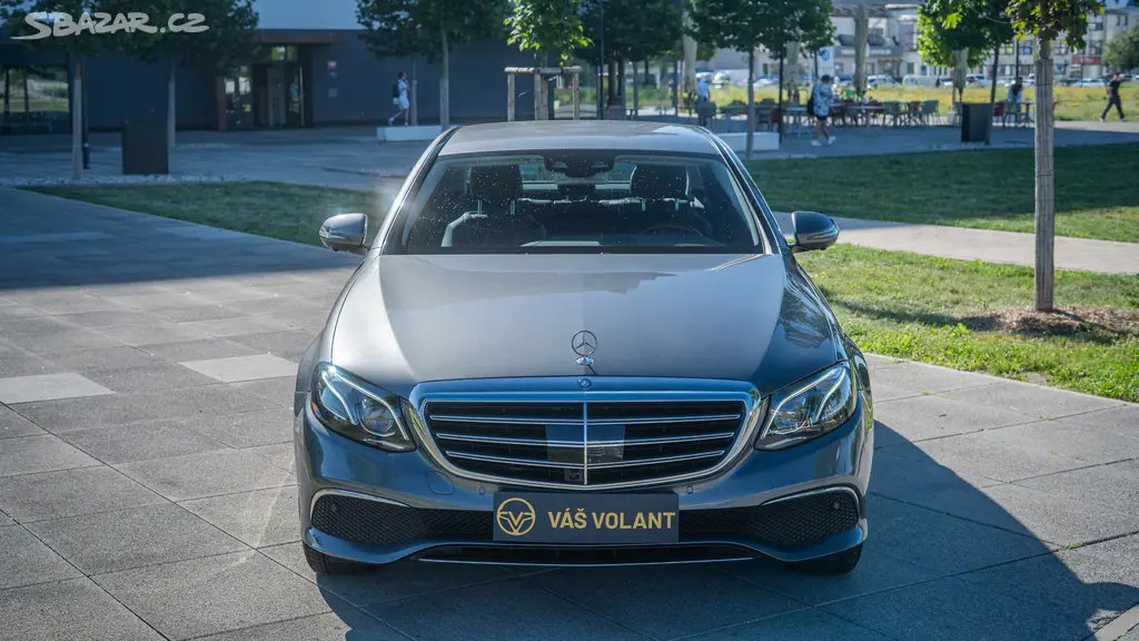 Mercedes-Benz Třídy E, 200 4MATIC 135kW - fotka 4