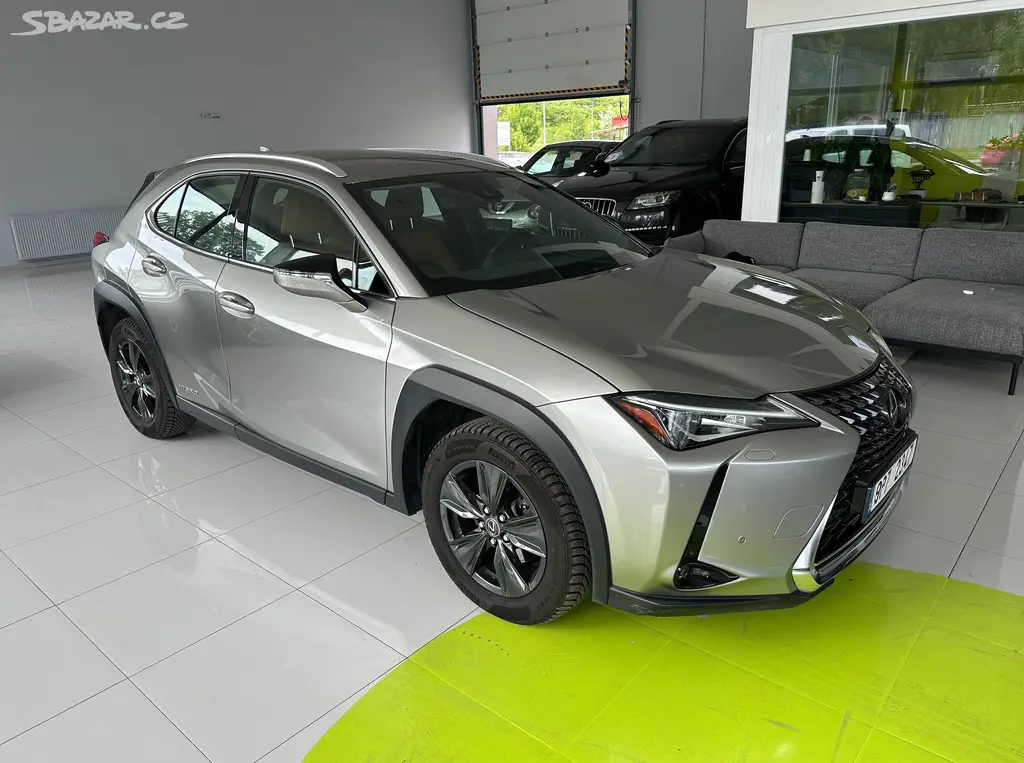 Lexus UX 250h, UX250H HYBRID