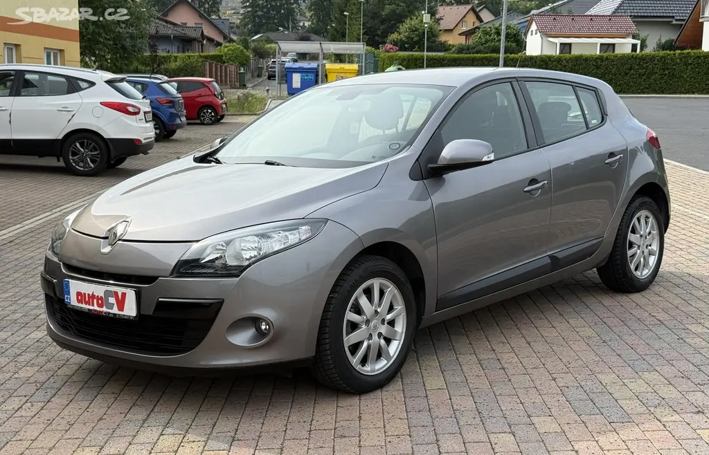 RENAULT MÉGANE III 1.6 16V 74kW-2012-61.485KM-AC-