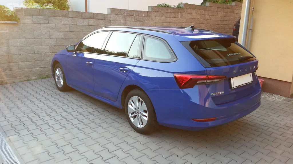 ŠKODA OCTAVIA 4 ( IV ) 2,0 TDi 85KW 96 TIS KM ČR - fotka 3