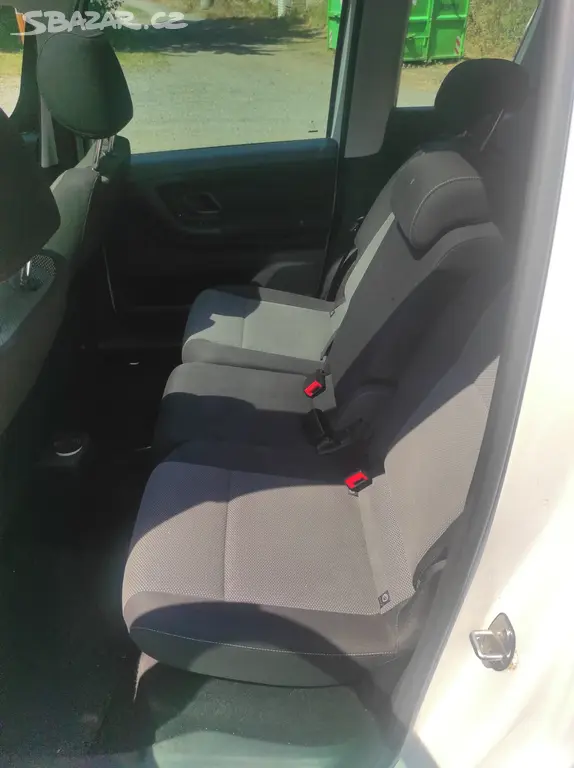 Škoda Roomster 1.2 TSI 77kw facelift - fotka 3