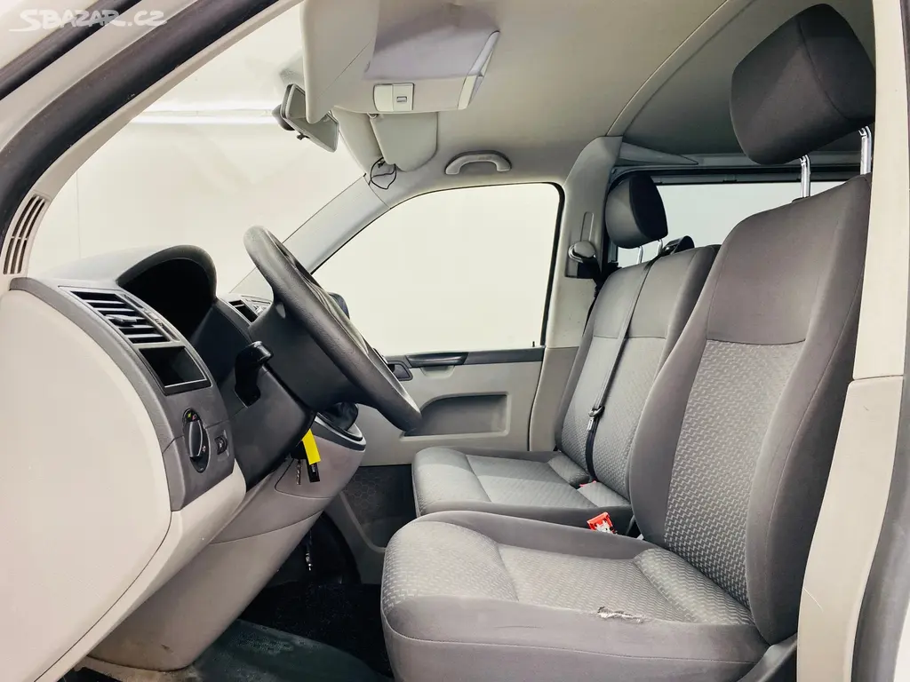Volkswagen Transporter, 2.0 TDI 75kW 9Míst - fotka 5