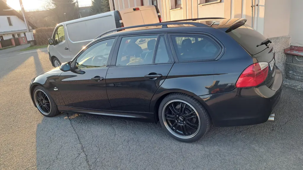 bmw e91 N52 - fotka 2