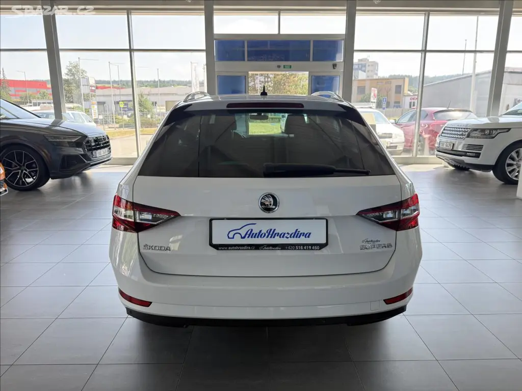 Škoda Superb, 2,0 TDI 110kW,SERVISKA,ČR - fotka 5